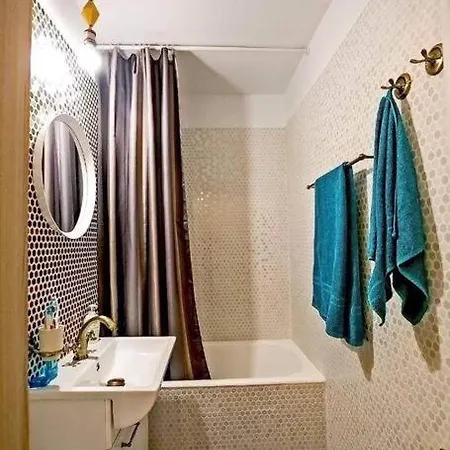 Poetry I Piata Victorei * Bucarest